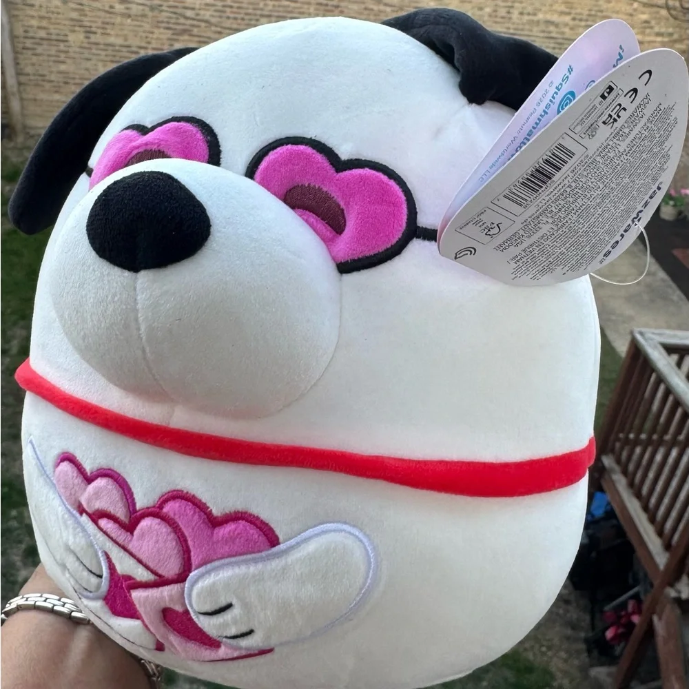 Squishmallows Snoopy Peanuts Plush White with pink hearts